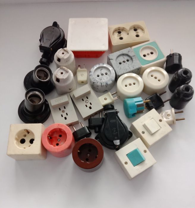 Электрокомплектующие советские.