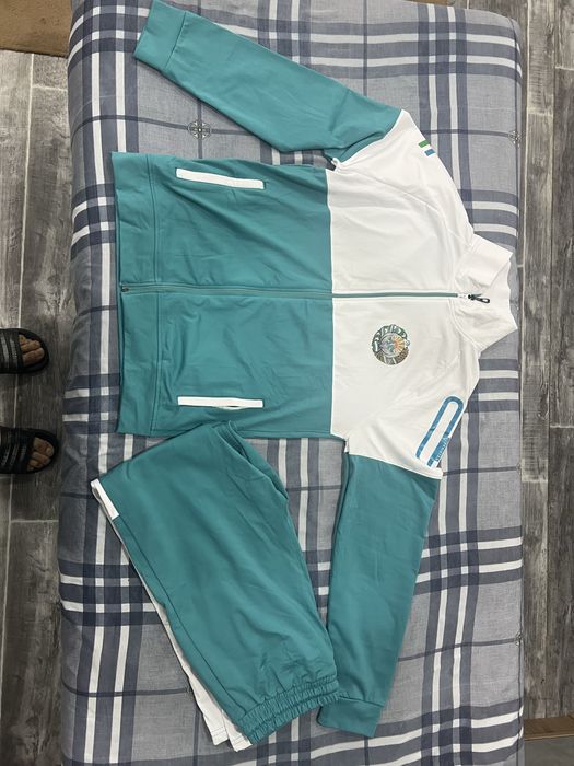 Uzbekistan forma