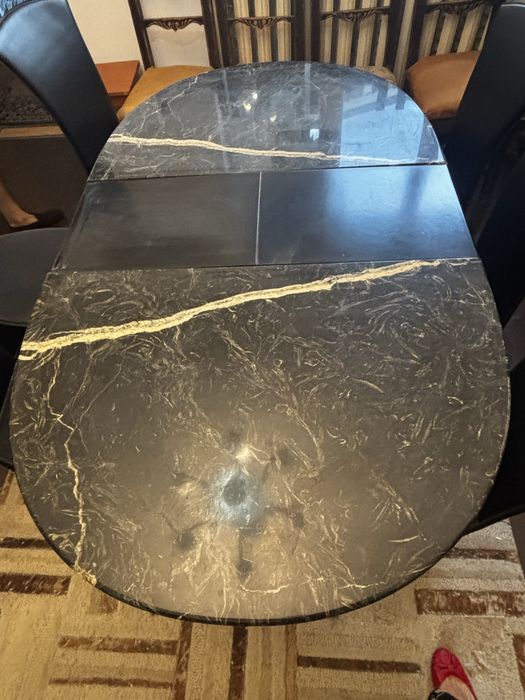 Masa extensibila blat marmura 140 -170 cm - 6-8 persoane