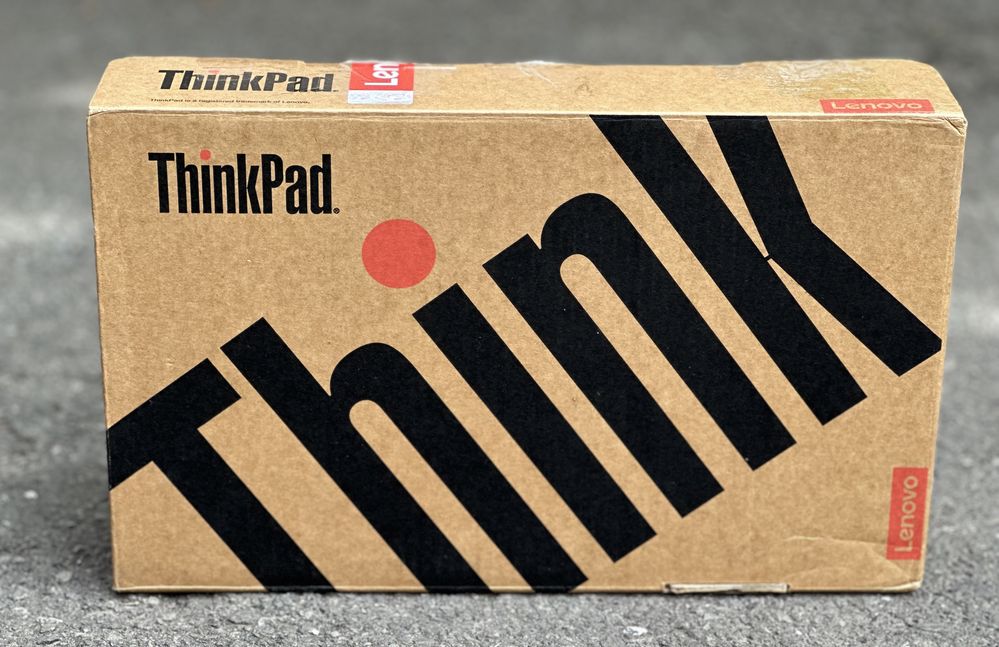 НОВО!!! Lenovo ThinkPad X12 Detachable i3-1110G4 Hybrid (2-in-1)