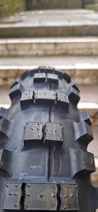 Чиста нови гуми MAXXIS