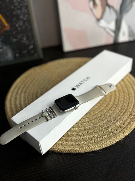 Часы Apple watch se