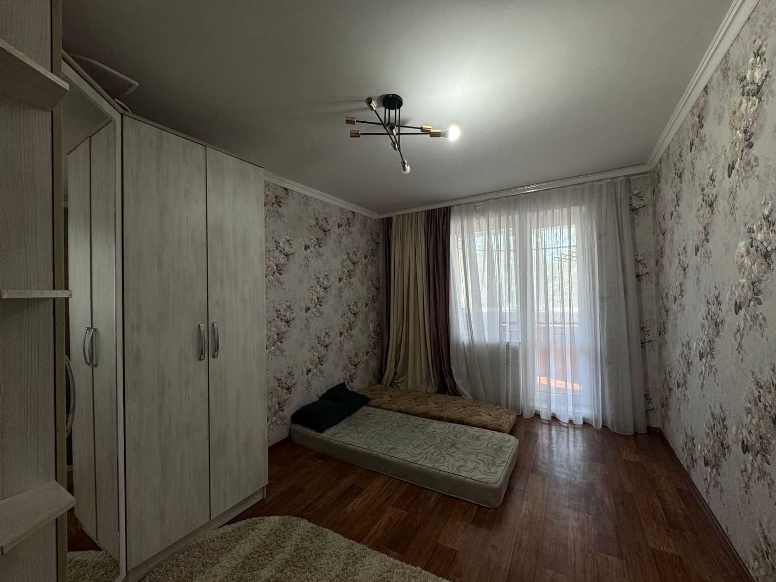 Продам 3х комн квартиру на 4 мкр 3 этаж