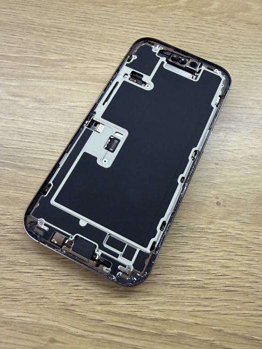 Корпус iPhone 16 Pro Desert-За  части