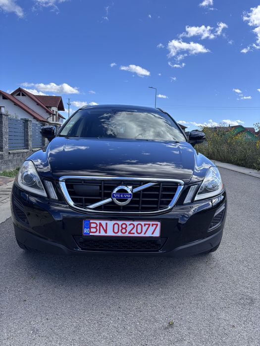 Volvo XC 60, 2.4 diesel , 215 cp , an 2012 , 4x4