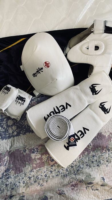 продам полный комплект кимоно и защиты
