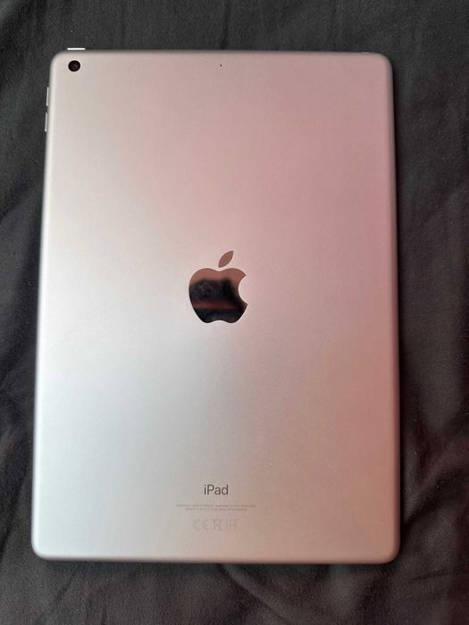 Tableta Ipad generatia 7 2019 32 GB Silver  Alb ca nou 10.2 Pret FIX