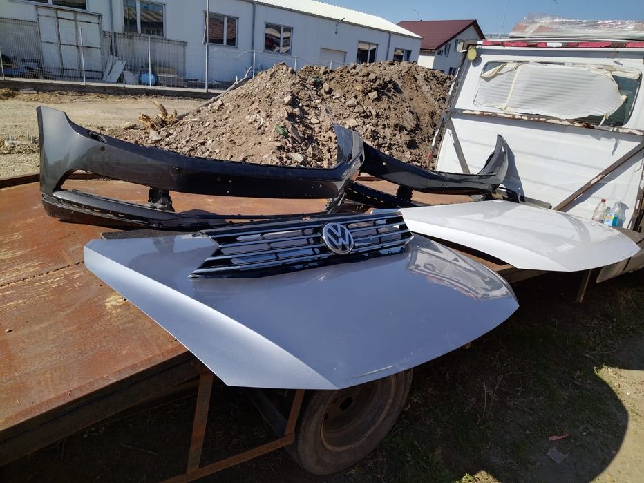 Capota motor grila bara passat b8
