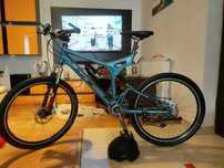 Vând Bicicleta GT Full Suspensi