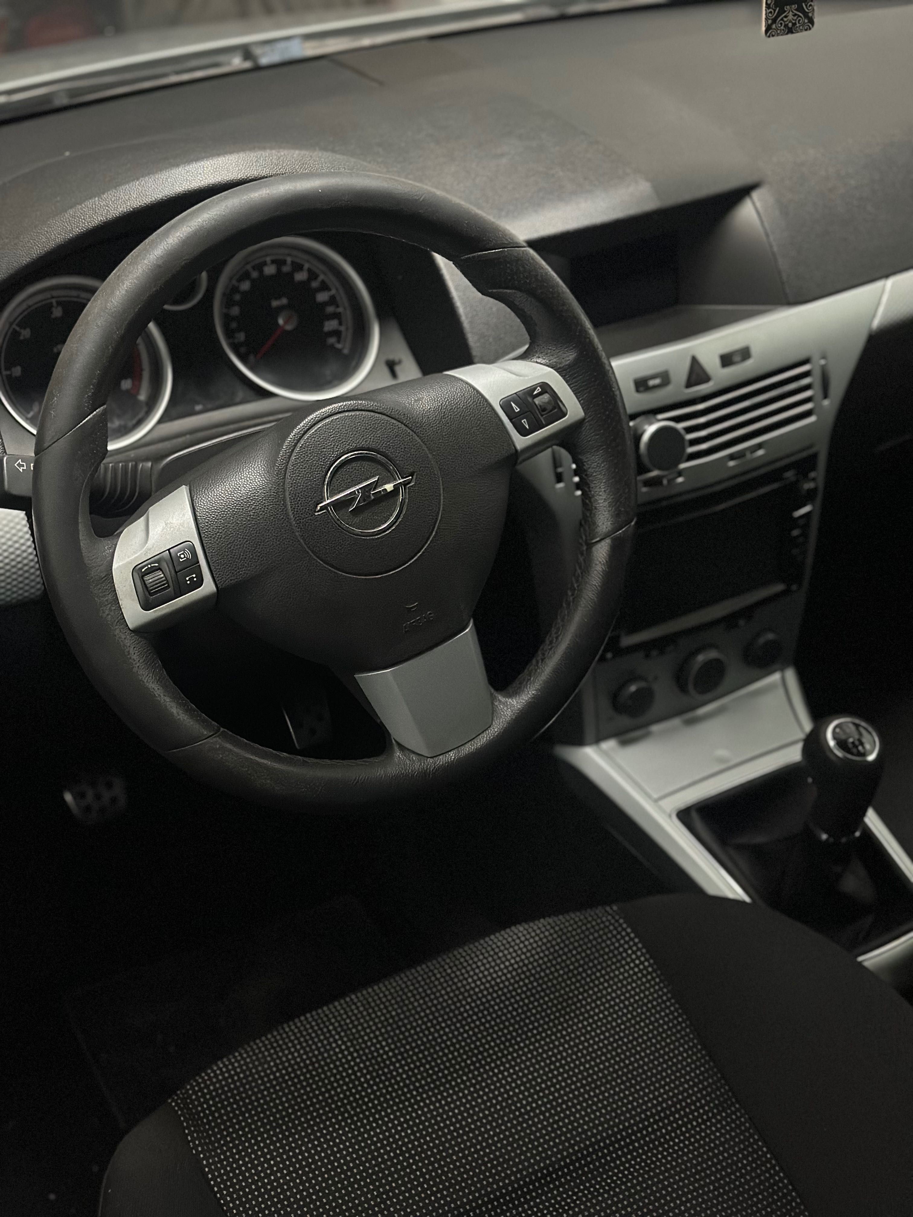 Opel Astra 1.7 CDTI