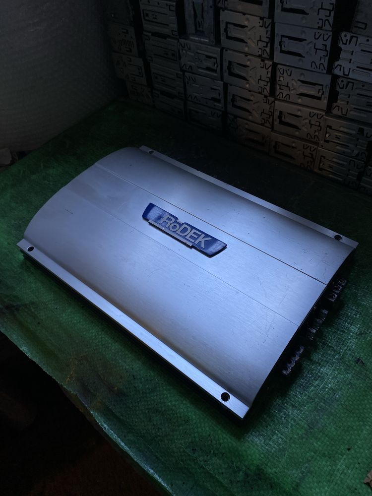 Rodek (Germany)-МОЩЕН!!- 610W RMS BASS Усилвател за кола бас каса авто
