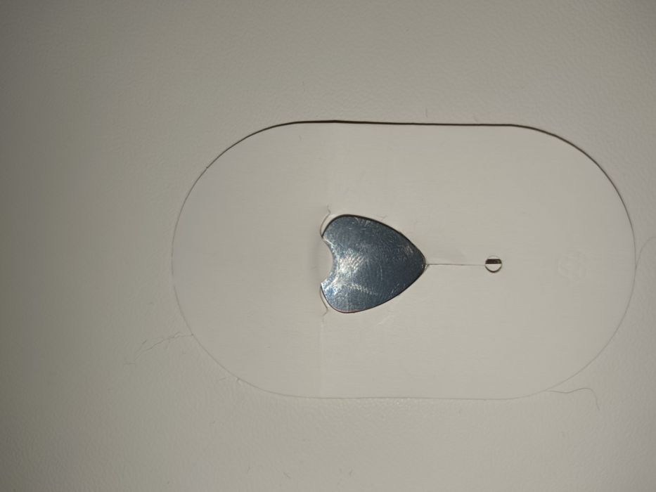 Скрепка для сим лотка