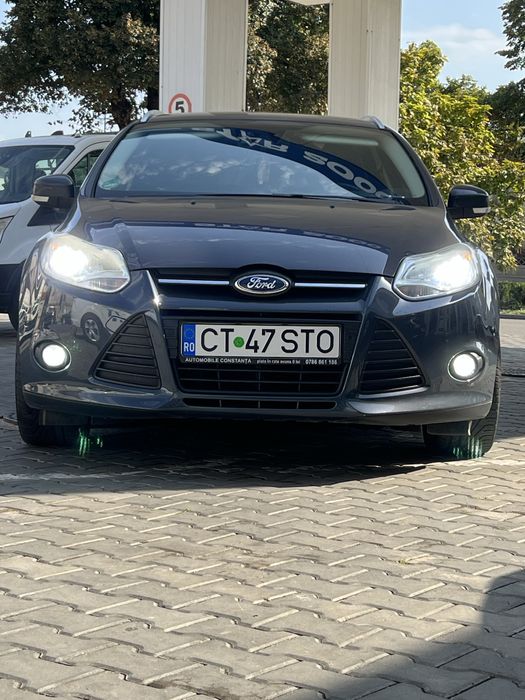 Vând Ford focus.