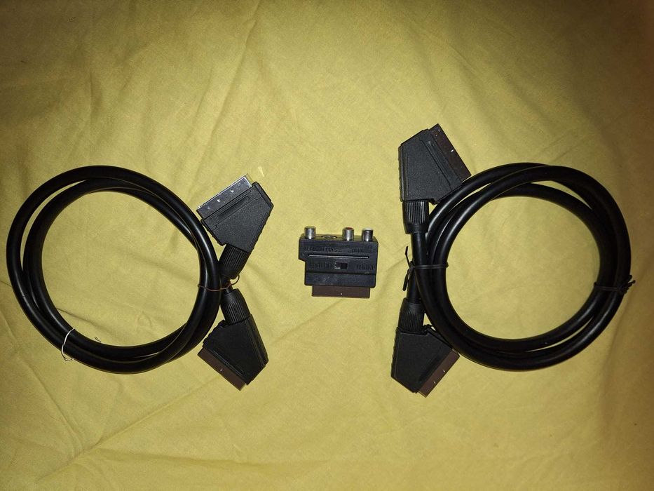 Set  cabluri euroscart si mufa adaptor euroscart RCA si Svideo