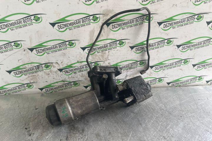 Carcasa filtru ulei 038 115 389 B Volkswagen VW Passat B5.5 (facelift