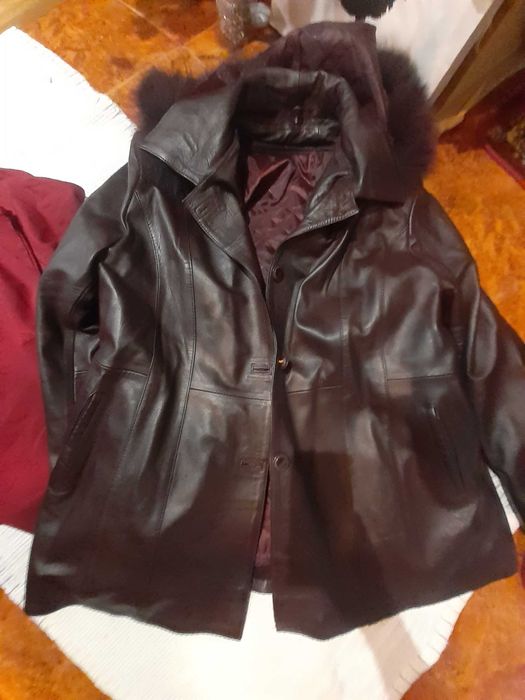 Geacă de piele și  bluză mărime XL