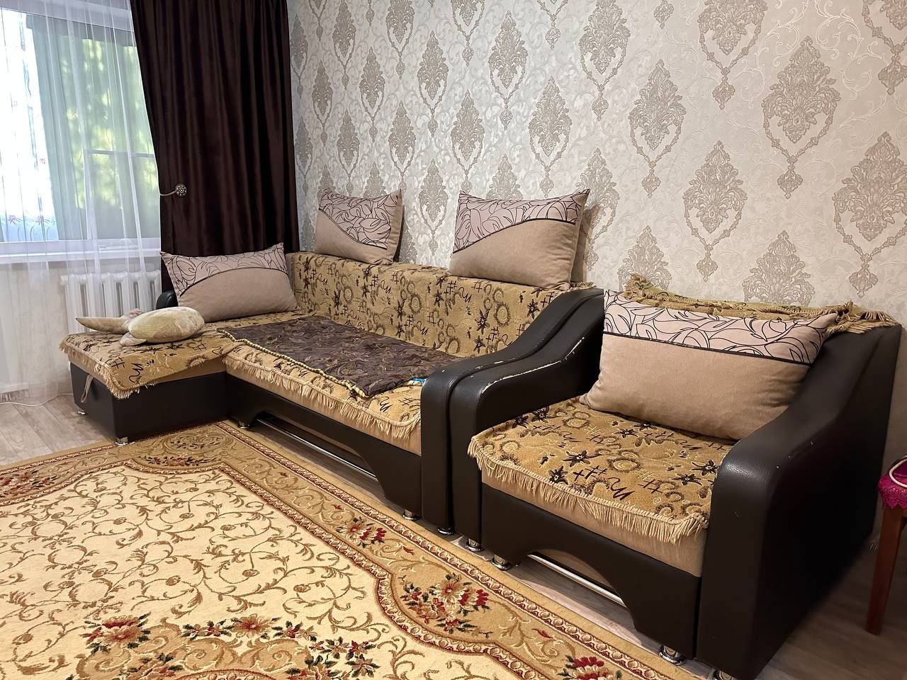 Диван с креслом                   ,