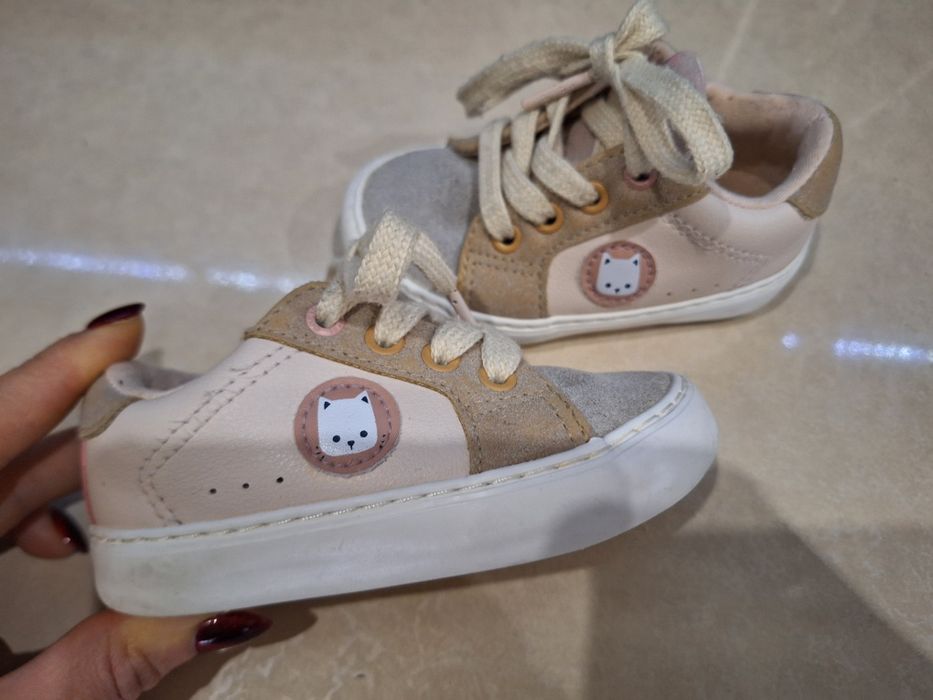 Обувки и маратонки Okaidi / Obaibi номер 20