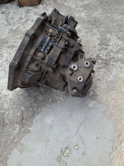 Ръчна скоростна кутия за Опел Зафира