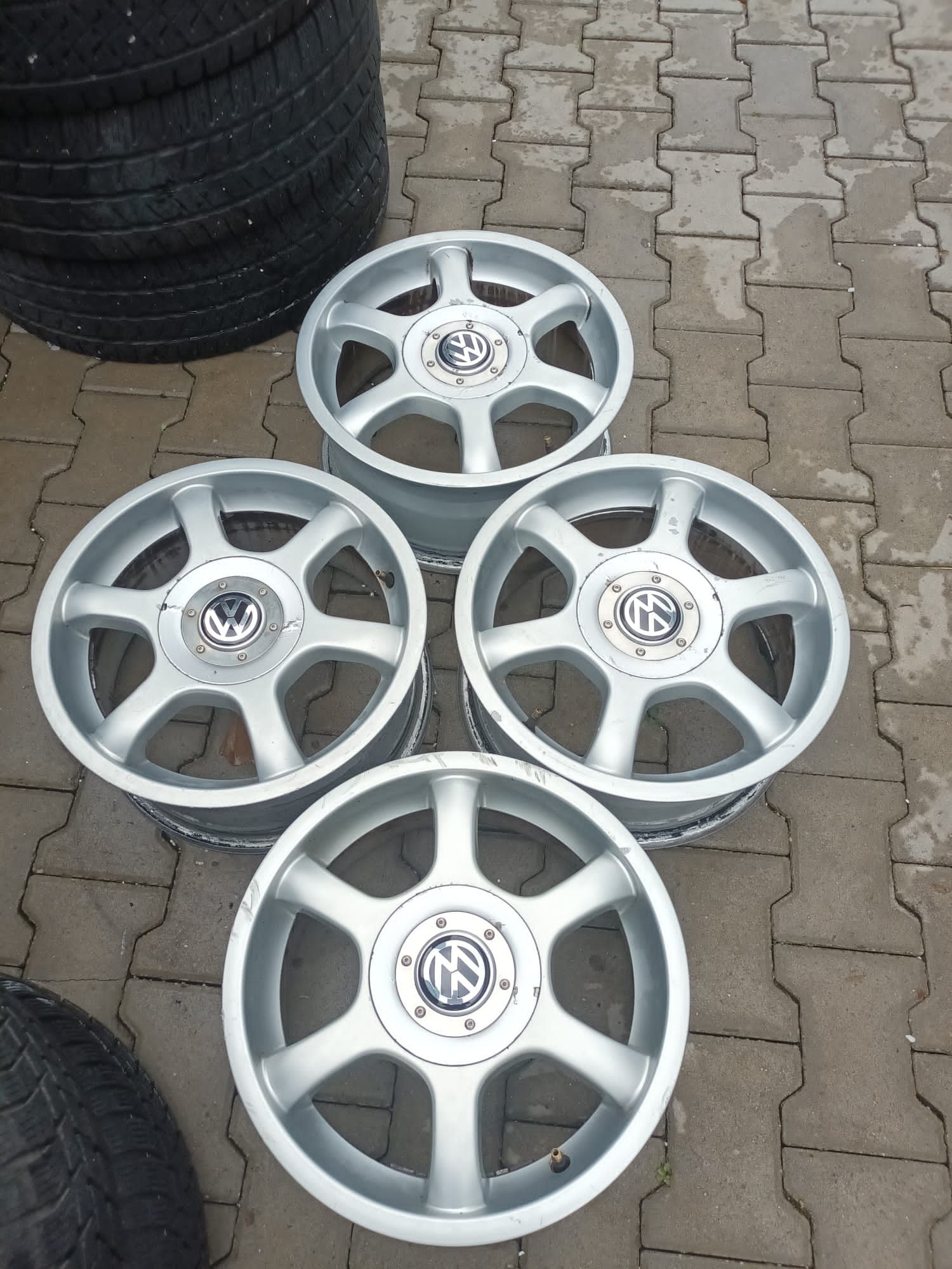 4jante 5x112 R15 w passat golf 5.6.7.plus.turan.sharan.jeeta.caddy