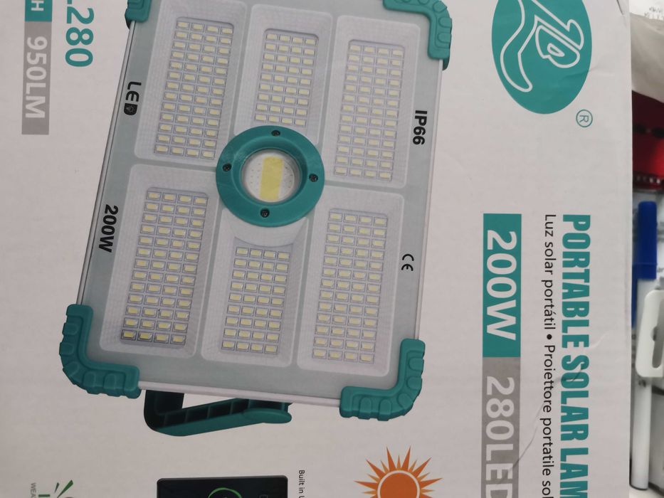 Lampa solara portabila