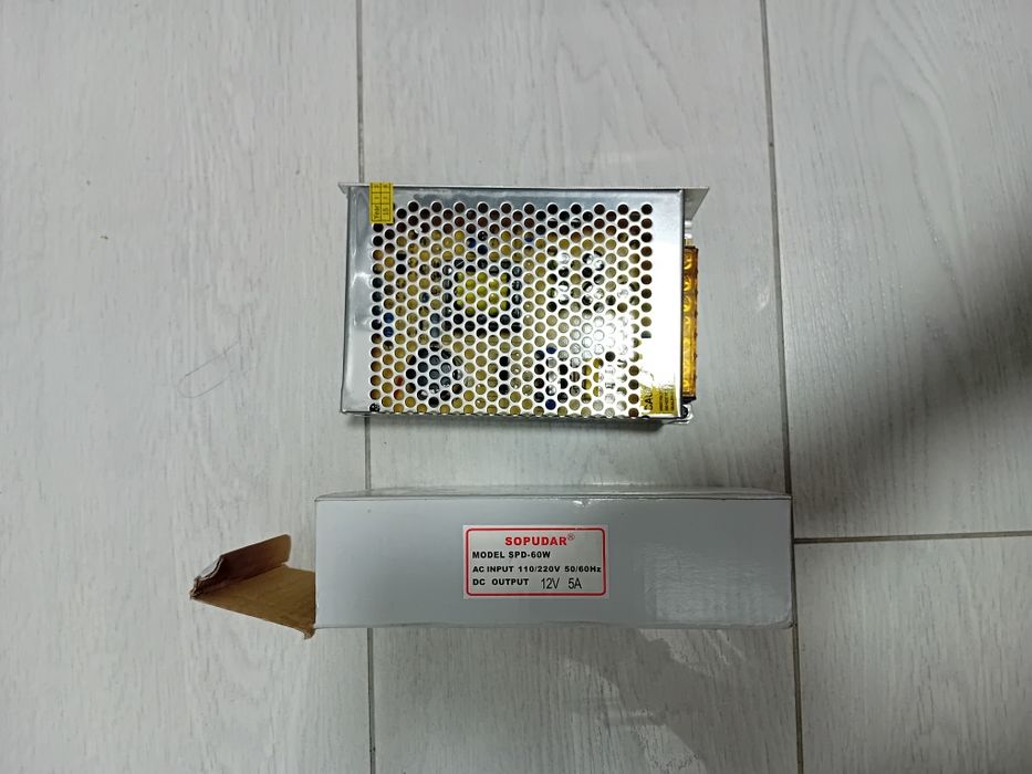 Sursa 12v 5A produs nou in cutie