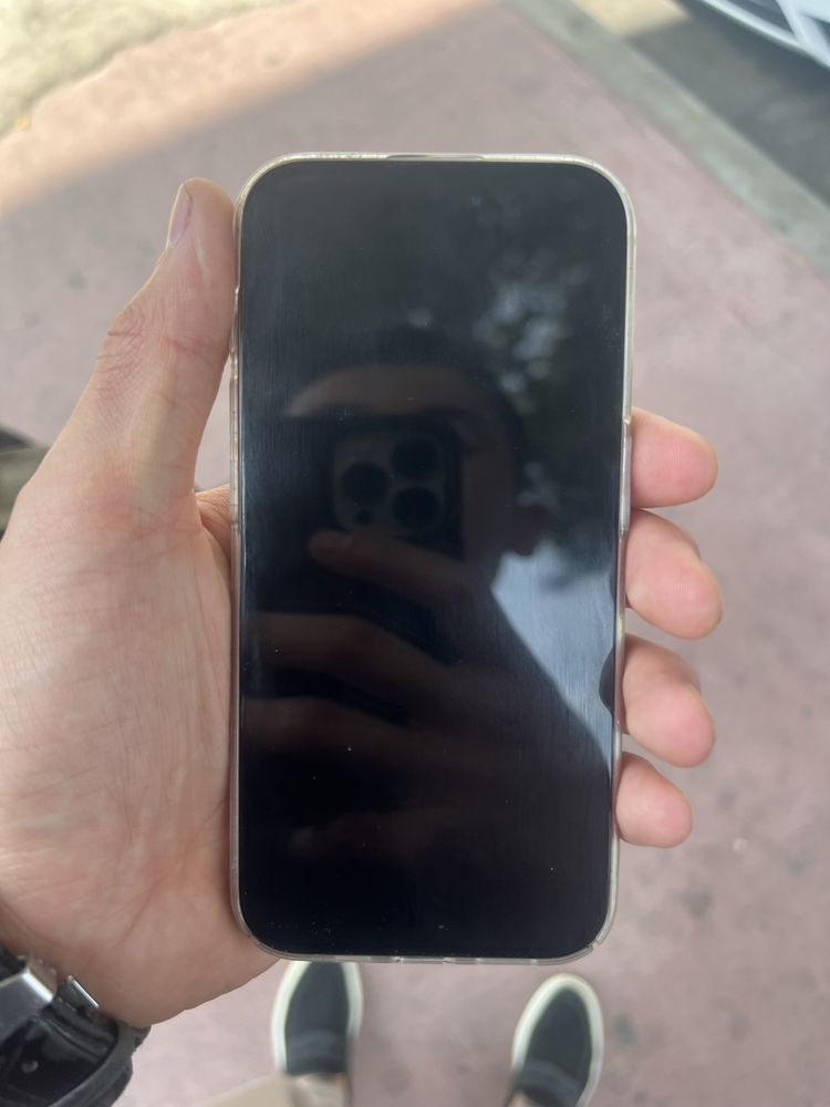 Iphone 15 pro 256gb 86% yomkost sim+esim