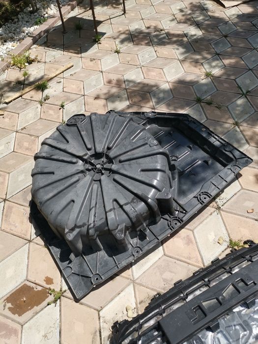 Oala roata rezervă locaș Renault megane 4