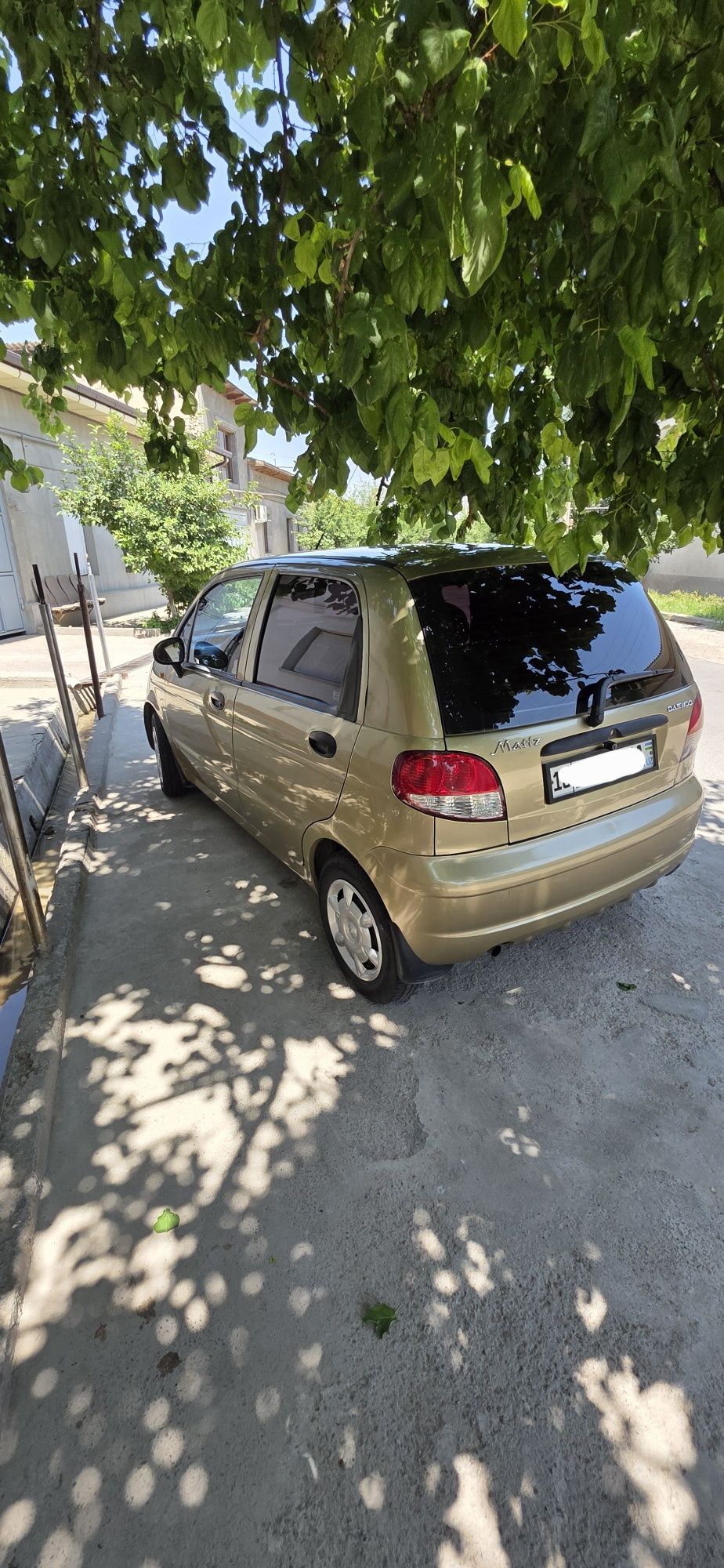 Matiz sotiladi yaxshi xolatda