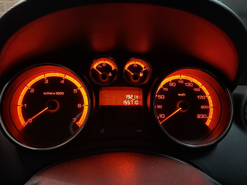 Peugeot 308 / пежо 308 на части