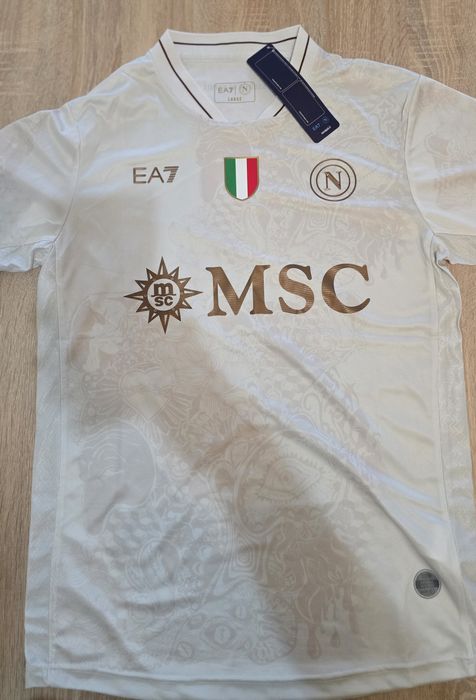 Тениска на Наполи