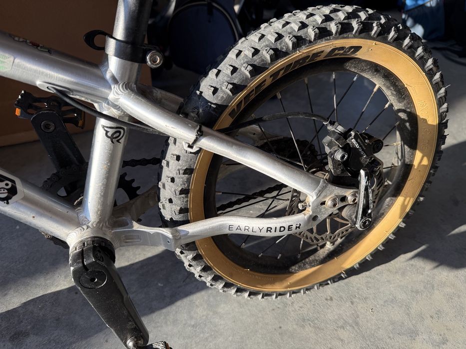 Bicicleta MTB Early Rider roti 16”inch