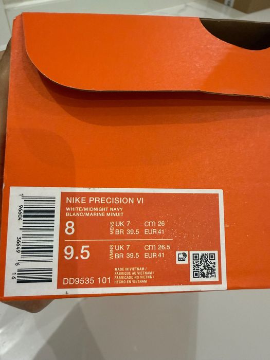 Кроссовки Nike новые