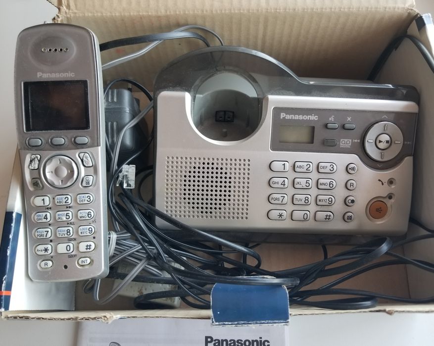 Продам радиотелефон с базой