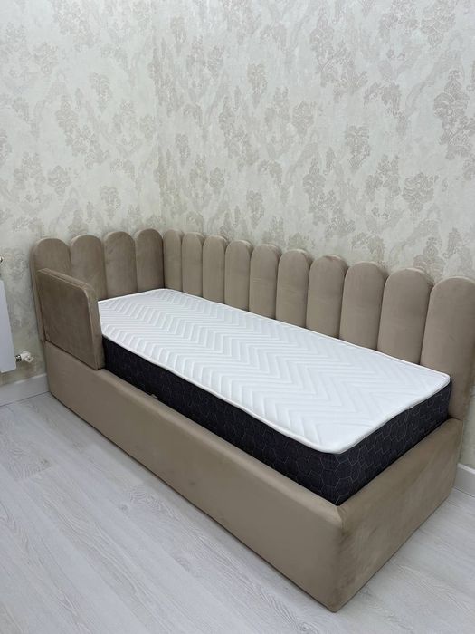 Угловая кровать Дольки для детей