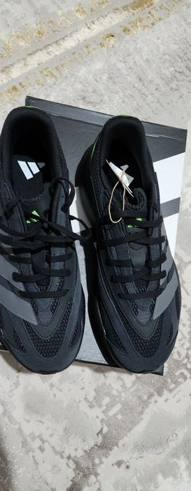 Продам кроссовки Adidas