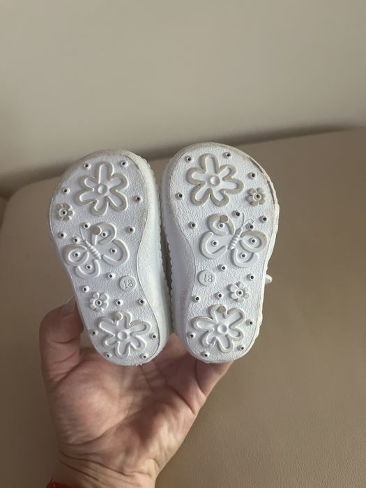 Бебешки пантофки