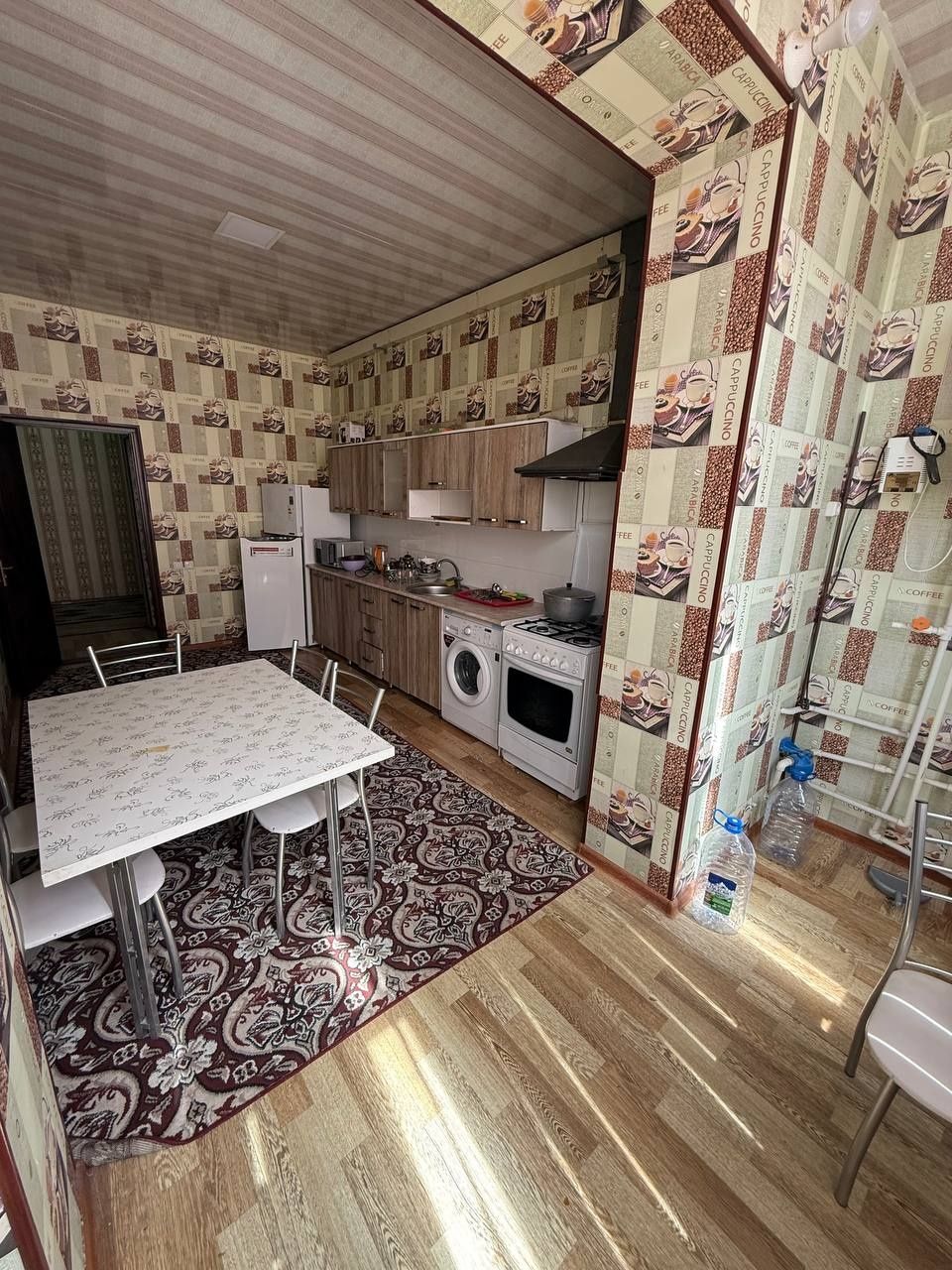Сдаётся большая 2х ком квартира на 2 этаже, ор:Семург, Исм,Гулрух рест