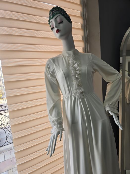 Вешалка ва манекенлар