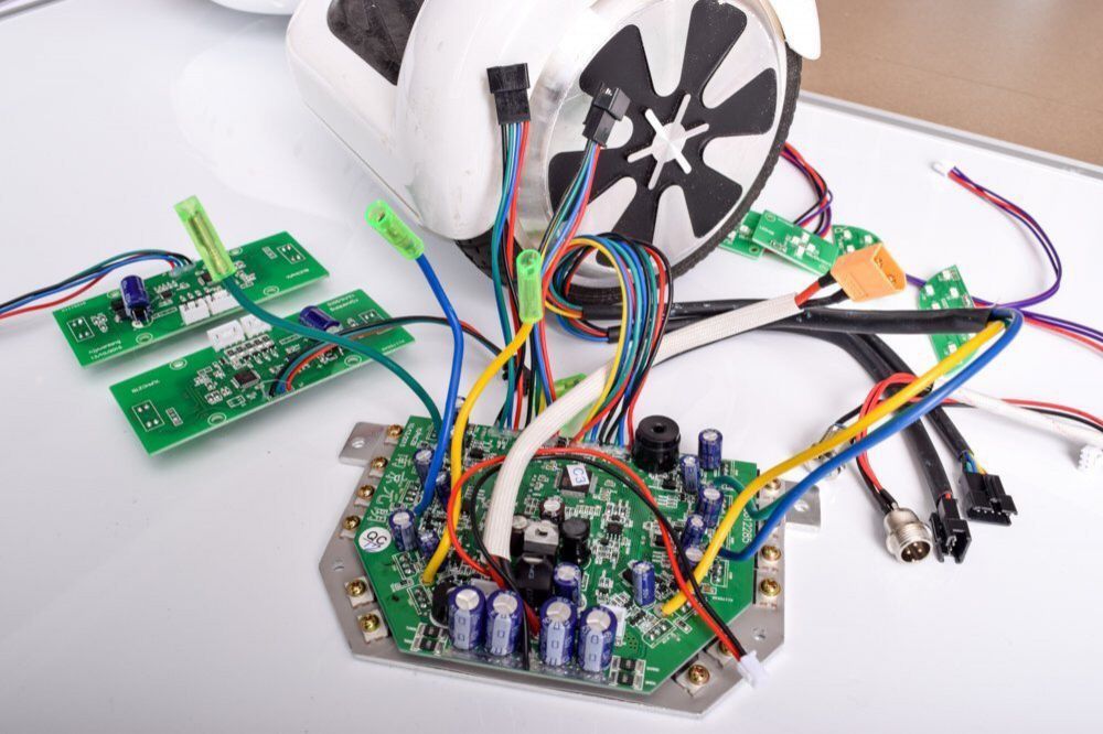 Service /Reparatii / trotinete electrice/scutere electrice/ hoverboard