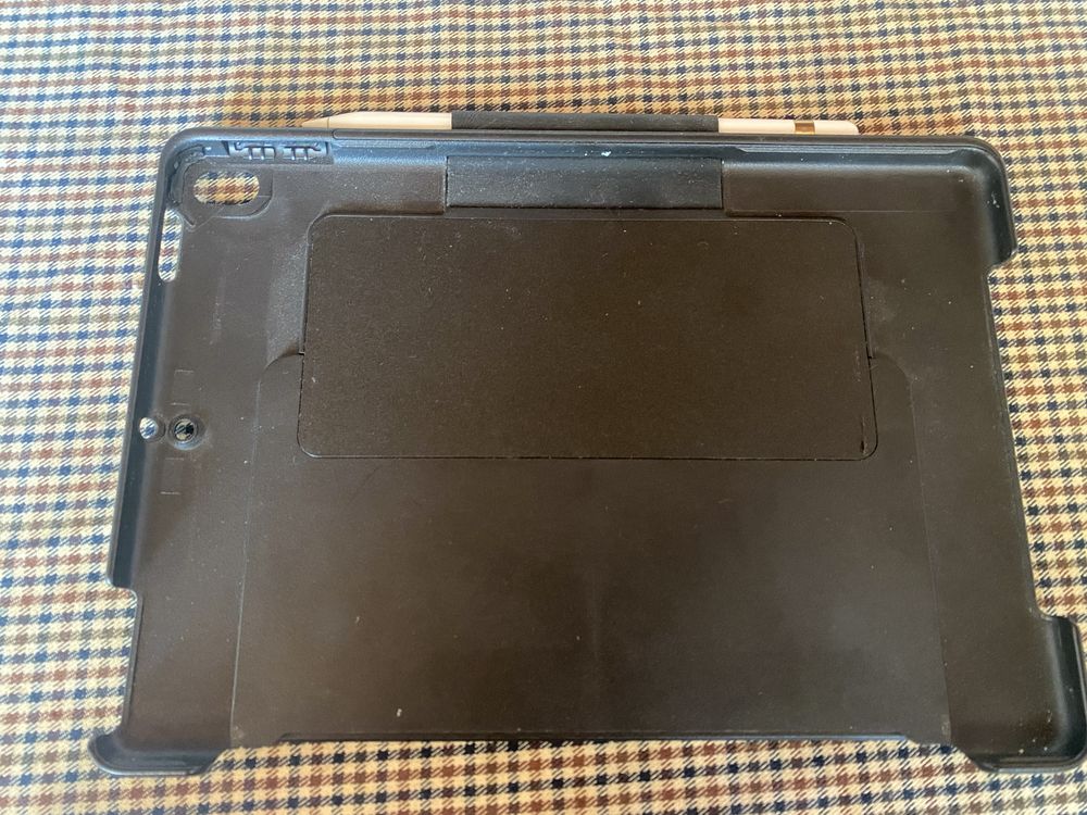 Logitech Slim Combo for iPad Pro 10.5