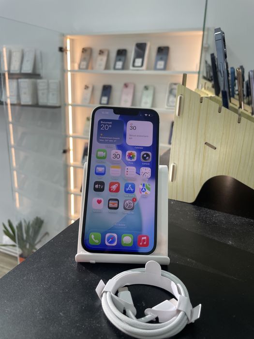 Magazin vindem Iphone 13, 128gb, GARANTIE