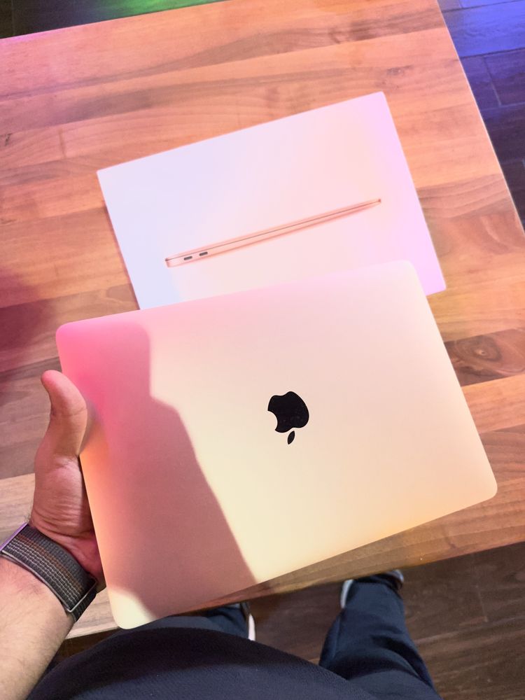 MacBook Air M1 (13”, 8/500gb)