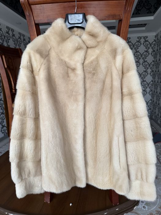 Норковая шуба в хорошем состоянии