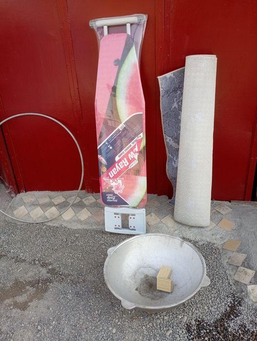 Гладильная доска 450000 тысяч казан мангал 350000 тысяч палас 350000