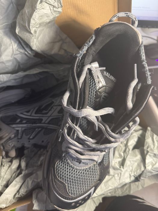 Balenciaga runner grey