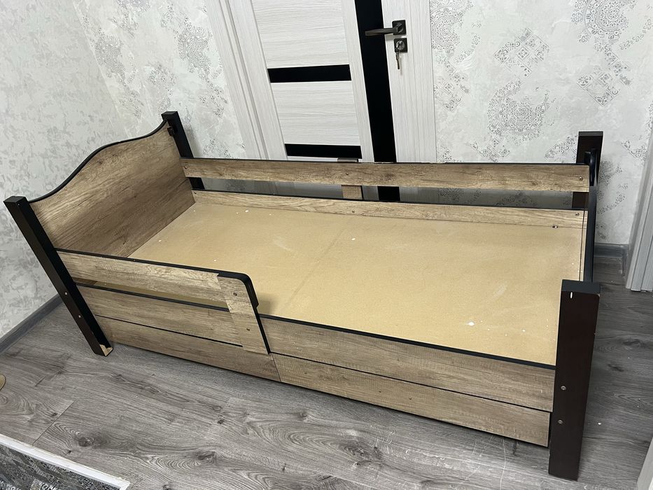 Кроват 1 кишилик матрассиз