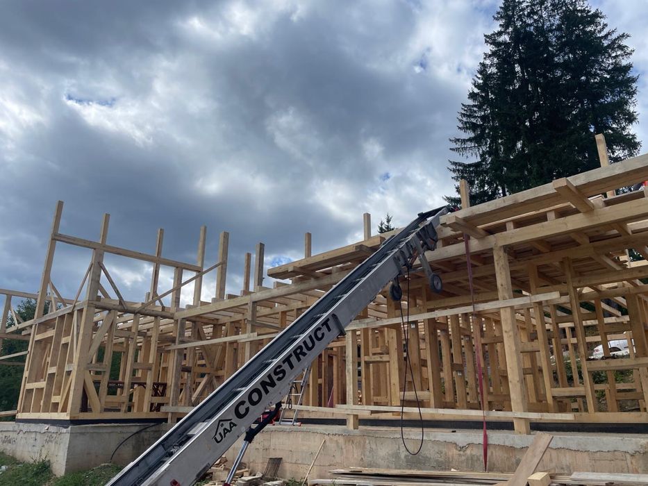 Lift construcții exterior,tip girafă cu carucior