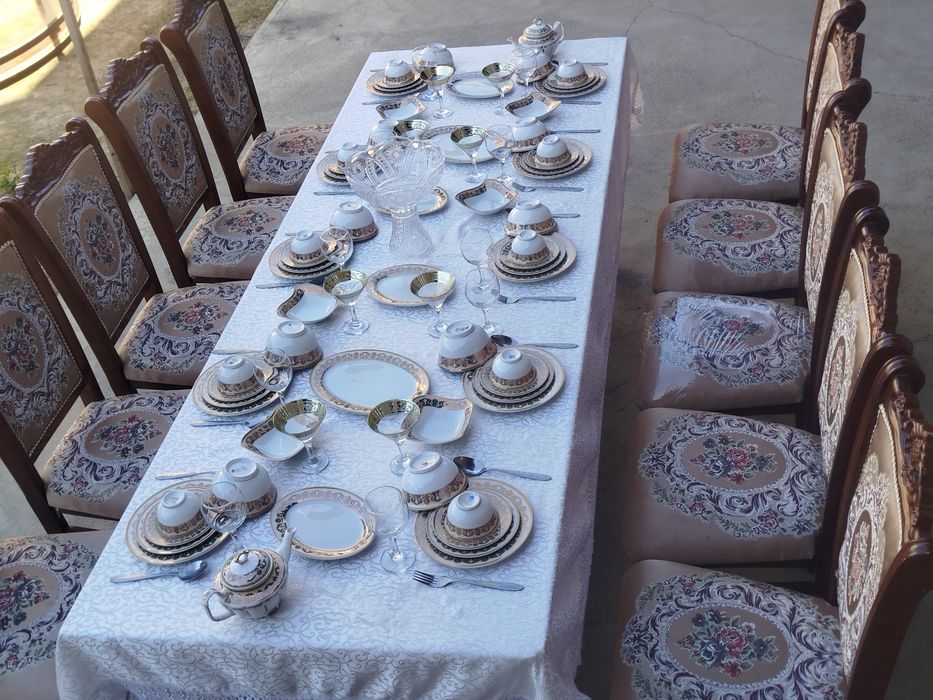 Toy va boshqa marosimlar uchun stol stul prakatga beriladi.