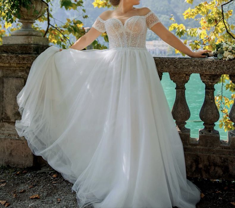 Vand rochie de mireasa